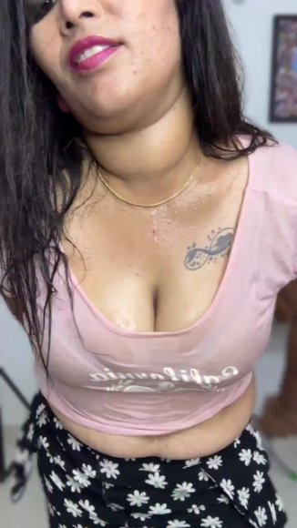 340) Srija pink tshirt.mp4